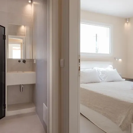 Villa Mikri Santa Maria Beachvilla Pool Paros