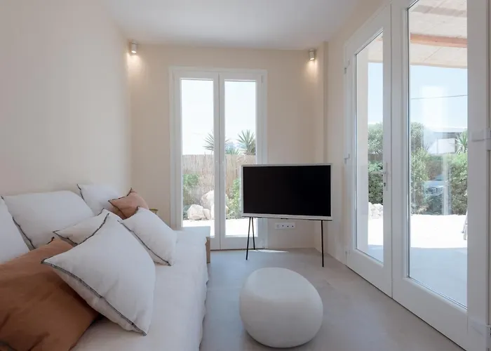 Mikri Santa Maria Beachvilla Pool Paros * Санта-Мария