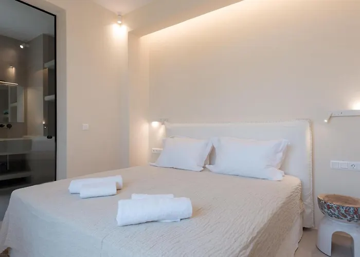 Mikri Santa Maria Beachvilla Pool Paros * Санта-Мария