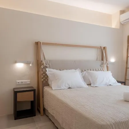 Mikri Santa Maria Beachvilla Pool Paros Villa *